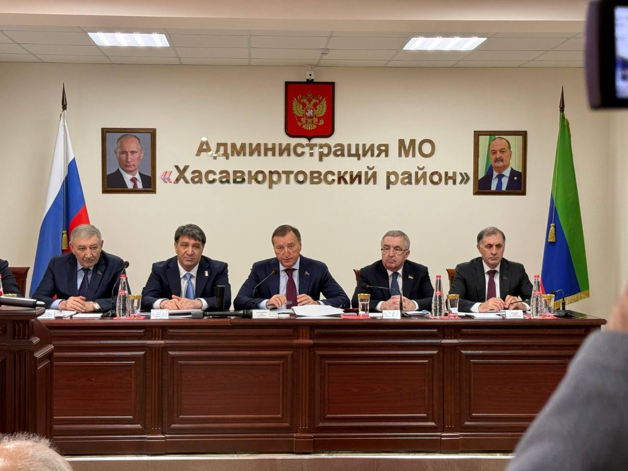 В администрации Хасавюртовского района проходит выездное заседание Президиума Народного Собрания Республики Дагестан